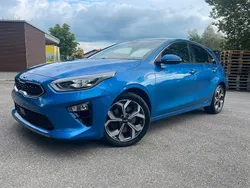 Blau Gebraucht 2018 Kia Ceed Spirit Limousine | 14.490 € (Fairer Preis)