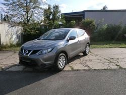 Grau Gebraucht 2016 Nissan Qashqai N-Connecta SUV | 9.799 € (Superpreis)