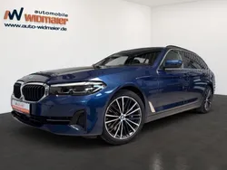 Blau Gebraucht 2023 BMW 530 Kombi | 39.990 € (Guter Preis)