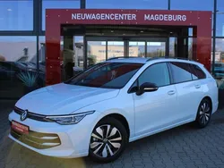Weiß Gebraucht 2024 VW Golf VIII Goal Limousine | 31.479 € (Superpreis)