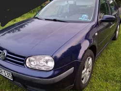 Blau Gebraucht 2002 VW Golf IV Highline Limousine | 2.400 € (Etwas zu teuer)