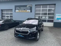 Schwarz Gebraucht 2023 Skoda Karoq Tour SUV | 27.999 € (Etwas zu teuer)