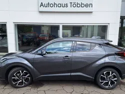 Marlingrau Gebraucht 2020 Toyota C-HR Team SUV | 21.950 € (Fairer Preis)