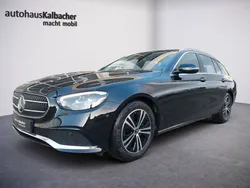 Schwarz Gebraucht 2023 Mercedes E220 Limousine | 41.590 € (Fairer Preis)
