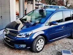 Blau Gebraucht 2014 VW Touran Comfortline Van / Kleinbus | 8.900 € (Fairer Preis)