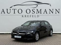 Kosmosschwarz metalliclack Gebraucht 2022 Mercedes A180 Limousine | 19.850 € (Guter Preis)