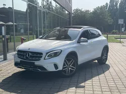 Weiß Gebraucht 2019 Mercedes GLA180 Urban SUV | 20.450 € (Fairer Preis)