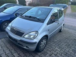 Silber Gebraucht 2004 Mercedes A140 Kleinwagen | 450 €