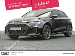 Schwarz Gebraucht 2025 Audi RS3 Sportback Comfort Kleinwagen | 69.890 € (Fairer Preis)