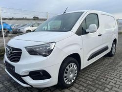 Jade weiss/arktis weiss Gebraucht 2018 Opel Combo Edition Van / Kleinbus | 7.600 €
