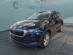 Schwarz Gebraucht 2024 Skoda Karoq Selection SUV | 32.309 € (Fairer Preis)
