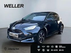 Mysticschwarz mica Gebraucht 2025 Toyota Yaris Hybrid Kleinwagen | 21.790 € (Superpreis)