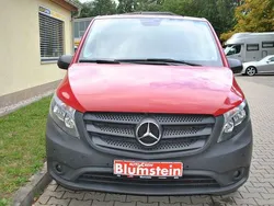 Rot Gebraucht 2022 Mercedes Vito Van / Kleinbus | 18.495 €
