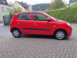 Rot Gebraucht 2009 Kia Picanto 2 Kleinwagen | 2.100 € (Fairer Preis)