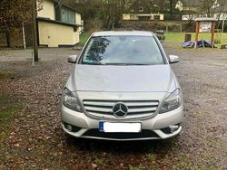 Silber Gebraucht 2012 Mercedes B180 Van / Kleinbus | 8.900 € (Fairer Preis)