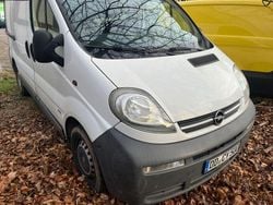 Weiß Gebraucht 2010 Opel Vivaro Van / Kleinbus | 4.400 € (Superpreis)