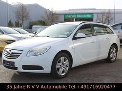 Weiß Gebraucht 2009 Opel Insignia Selection Kombi | 2.888 € (Superpreis)