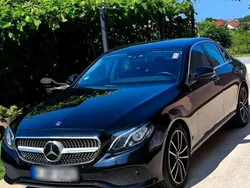 Schwarz Gebraucht 2017 Mercedes E220 Limousine | 26.000 € (Etwas zu teuer)