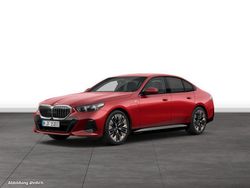 Fire red metallic Gebraucht 2024 BMW 550e Comfort Edition Limousine | 70.954 € (Superpreis)