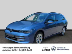 Anemonenblau metallic Gebraucht 2024 VW Golf VIII Life Kombi | 33.900 € (Teuer)