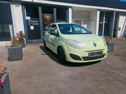 Grün Gebraucht 2007 Renault Twingo Kleinwagen | 2.590 €