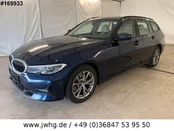 Blau Gebraucht 2021 BMW 320 Sport Line Limousine | 22.450 € (Fairer Preis)