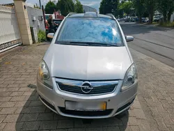 Silber Gebraucht 2006 Opel Zafira Van / Kleinbus | 3.499 €