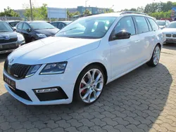 Weiß Gebraucht 2018 Skoda Octavia RS Kombi | 15.490 € (Fairer Preis)