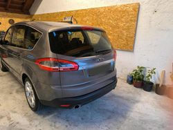 Braun Gebraucht 2013 Ford S-MAX S Van / Kleinbus | 10.000 € (Etwas zu teuer)