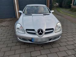 Grau Gebraucht 2005 Mercedes SLK350 AMG Cabrio | 9.100 € (Guter Preis)
