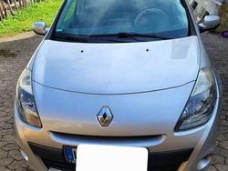 Silber Gebraucht 2011 Renault Clio GrandTour Dynamique Kombi | 2.500 € (Fairer Preis)