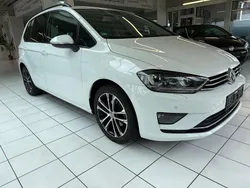 Weiß Gebraucht 2016 VW Golf Sportsvan Allstar Van / Kleinbus | 14.490 € (Guter Preis)