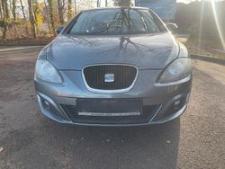 Grau Gebraucht 2012 Seat Leon Limousine | 2.400 € (Superpreis)