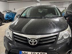 Schwarz Gebraucht 2014 Toyota Avensis Kombi | 4.650 € (Fairer Preis)