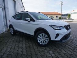 Candy weiß Gebraucht 2024 Seat Arona Style SUV | 22.950 € (Superpreis)