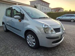 Silber Gebraucht 2005 Renault Modus Van / Kleinbus | 2.490 € (Etwas zu teuer)