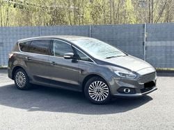 Silber Gebraucht 2019 Ford S-MAX Titanium Van / Kleinbus | 13.100 € (Fairer Preis)