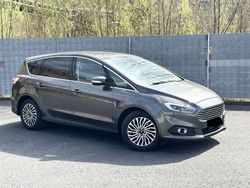 Silber Gebraucht 2019 Ford S-MAX Titanium Van / Kleinbus | 12.200 € (Fairer Preis)