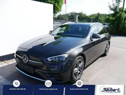Grafitgrau Gebraucht 2021 Mercedes E450 Avantgarde Kombi | 33.990 €