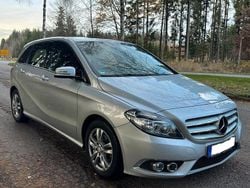 Silber Gebraucht 2012 Mercedes B180 Van / Kleinbus | 9.100 € (Guter Preis)