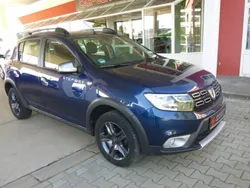 Blau metallic Gebraucht 2018 Dacia Sandero Celebration Kleinwagen | 9.990 € (Guter Preis)