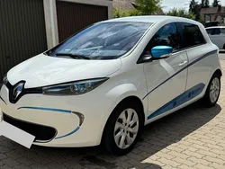 Weiß Gebraucht 2013 Renault Zoe Intens Kleinwagen | 3.600 € (Superpreis)