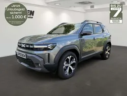 Grau Neu 2025 Dacia Duster Journey SUV | 26.485 € (Fairer Preis)