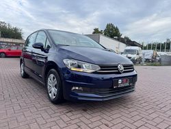 Atlantic blue Gebraucht 2017 VW Touran Trendline Van / Kleinbus | 13.190 € (Fairer Preis)