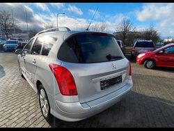 Silber Gebraucht 2010 Peugeot 308 SW Premium Kombi | 3.100 €