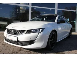 Weiß perlmutt metallic Gebraucht 2020 Peugeot 508 GTi Kombi | 27.990 €
