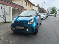 Blau Gebraucht 2021 Smart ForFour Electric Drive Pulse Kleinwagen | 10.900 € (Guter Preis)