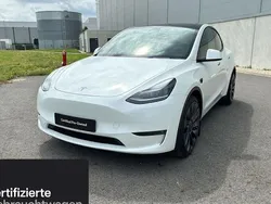 Weiß Gebraucht 2022 Tesla Model Y Performance SUV | 39.700 € (Fairer Preis)