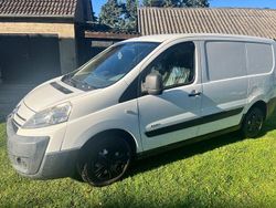 Weiß Gebraucht 2008 Citroën Jumpy Van / Kleinbus | 8.500 €