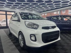 Weiß Gebraucht 2016 Kia Picanto Edition 7 Kleinwagen | 6.790 € (Guter Preis)